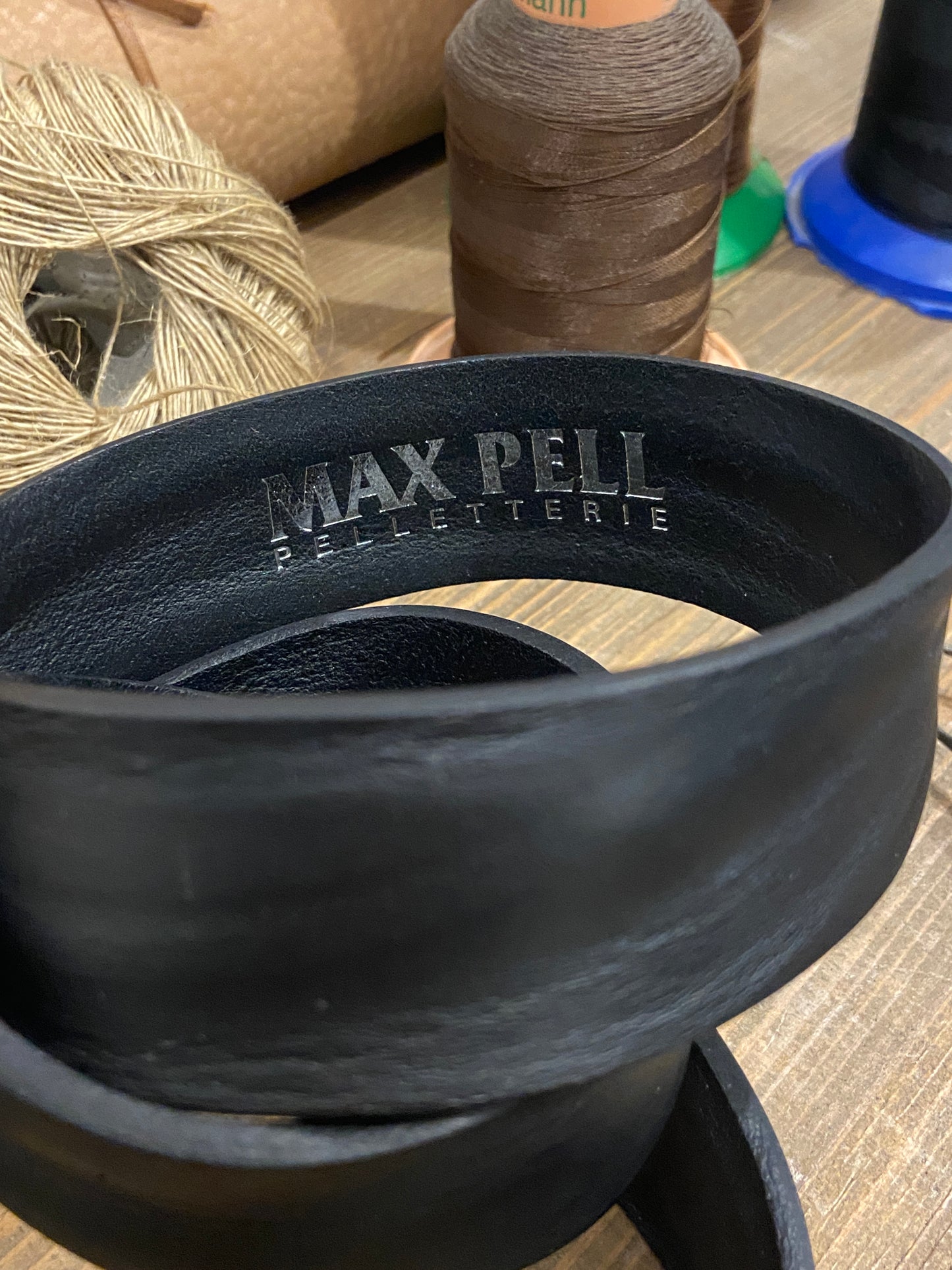 MAX PELL cintura cuoio sbalzato